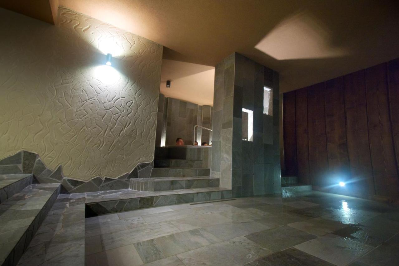 Hotel Lesana Stara Lesna Bagian luar foto