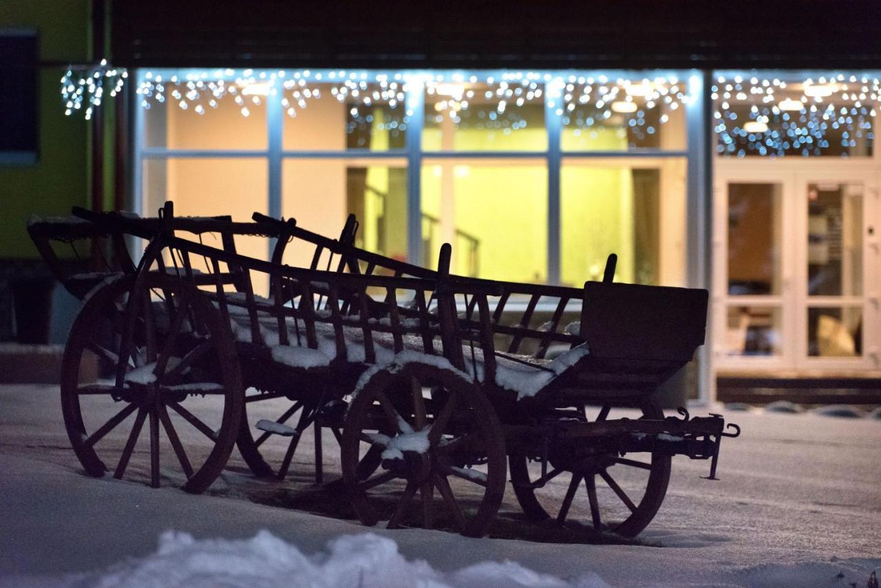 Hotel Lesana Stara Lesna Bagian luar foto