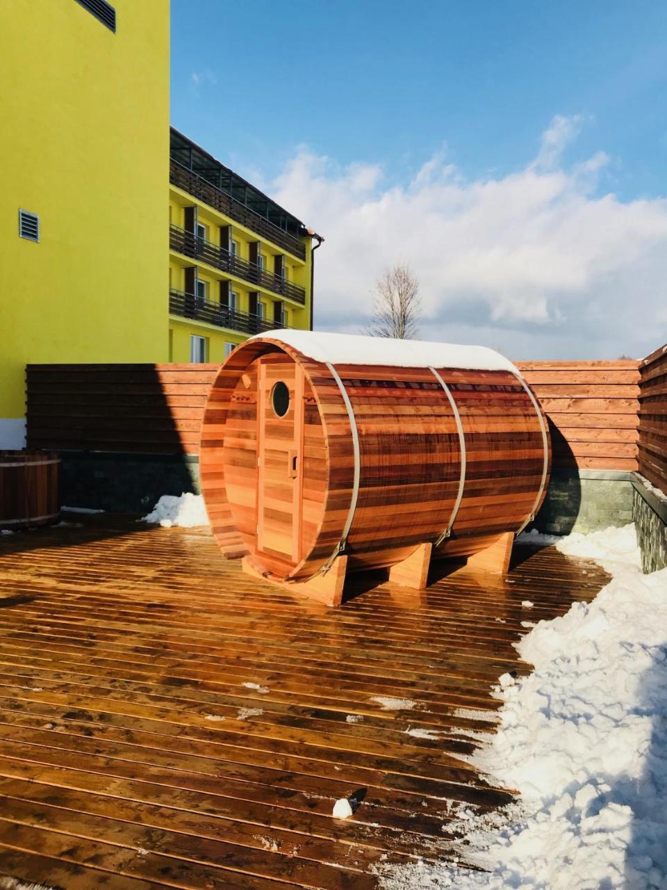 Hotel Lesana Stara Lesna Bagian luar foto