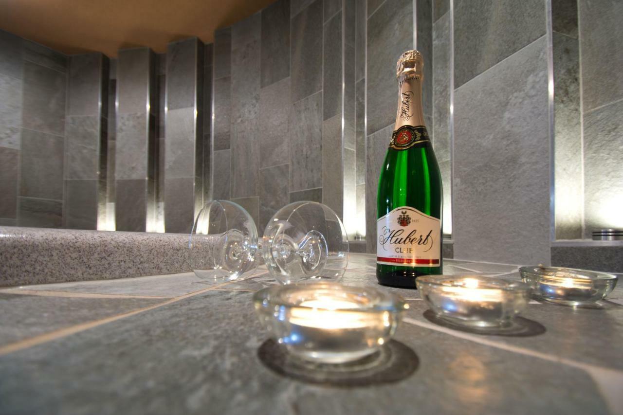 Hotel Lesana Stara Lesna Bagian luar foto